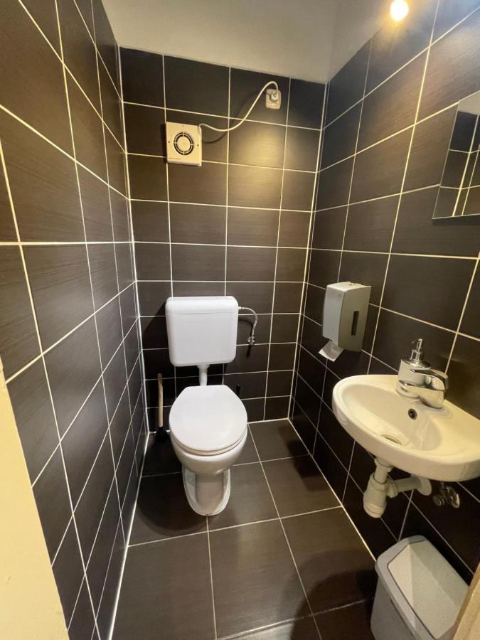 Smeraldo Apartmanok Шіофок Екстер'єр фото